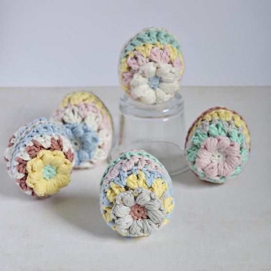 Granny Eggs - Decoración de Pascua
3