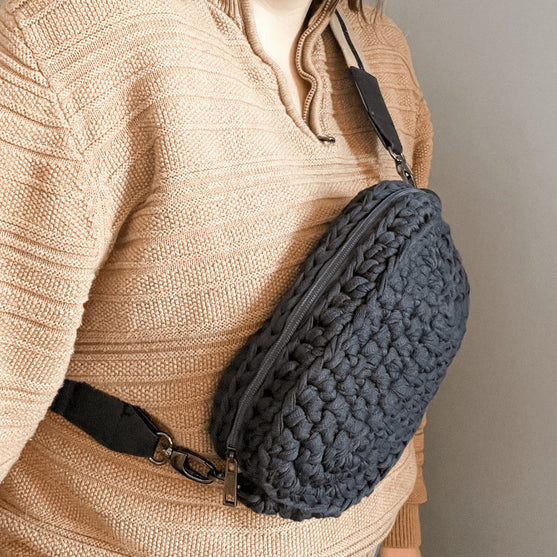 The Betty Belt Bag - Bolso bandolera
6