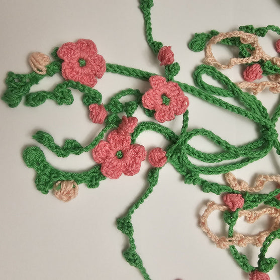 Garden Fae - Corona de flores
7