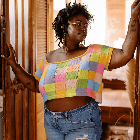 Suncatcher - Camiseta Cuello Cuadrado con Intarsia
7