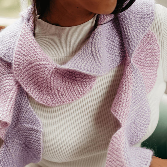 Undulate - Bufanda de abanico con liga
2