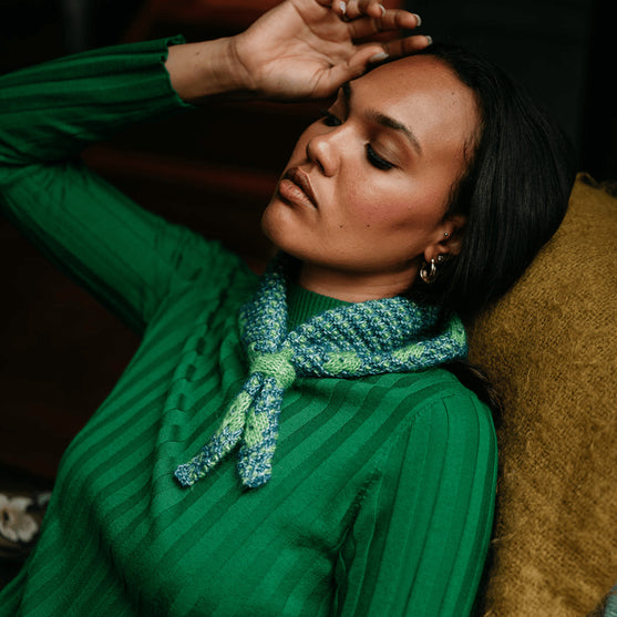 Pressed Flowers Kerchief - Bandana de Mosaico
7