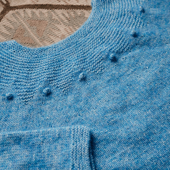Adorned Pullover - Suéter con Canesú
10
