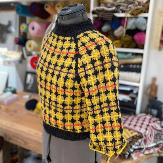 Seven Sisters - Suéter
3