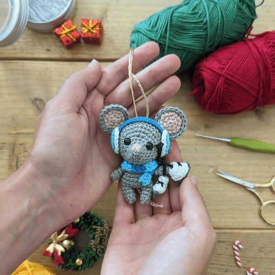 Trilly - El Ratón Patinador sobre Hielo
3