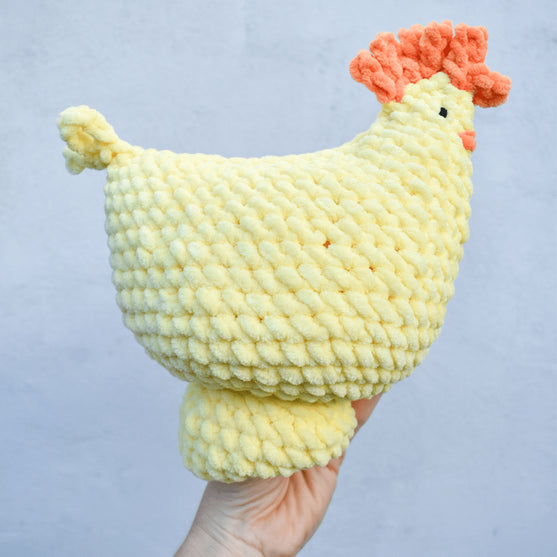 Henny - Gallina con huevos
10