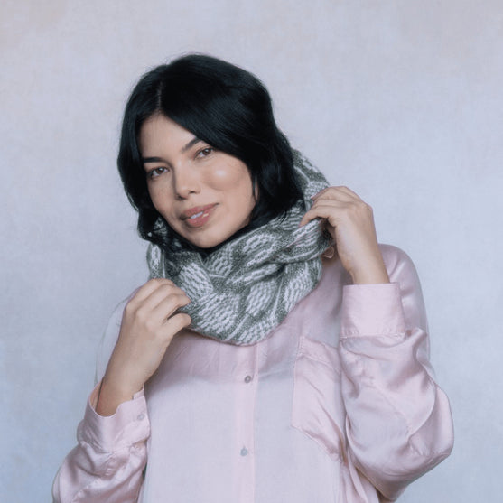 Biophilia - Cuello de colorwork
2