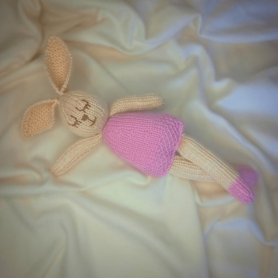 Bessie Bunny - Peluche
3