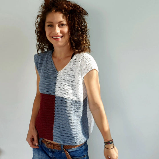 Camiseta con bloques de color
2