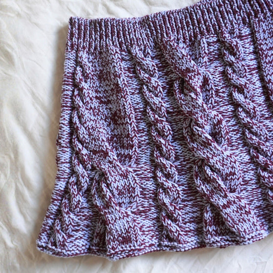 Beyond Cables - Falda
4