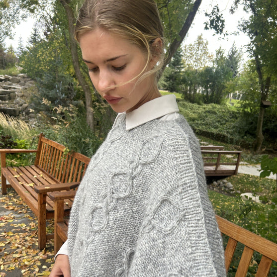 Denise - Poncho
4