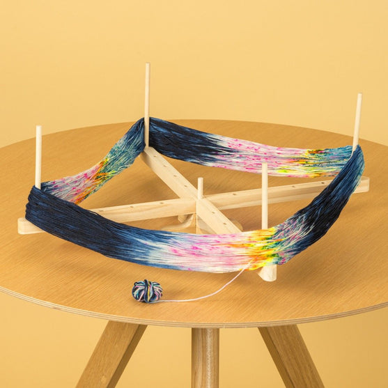 Husillo para Hilo con Soporte - Hobbii
4