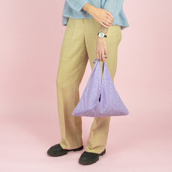 Bolsa Bento - Floral - Hobbii
2