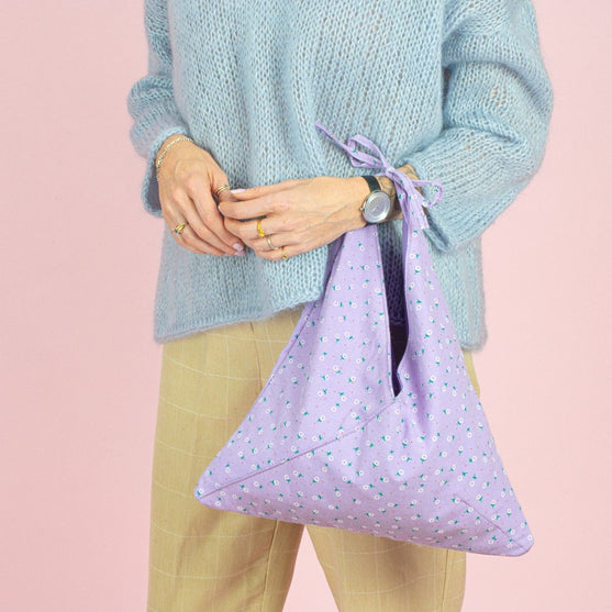 Bolsa Bento - Floral - Hobbii
5