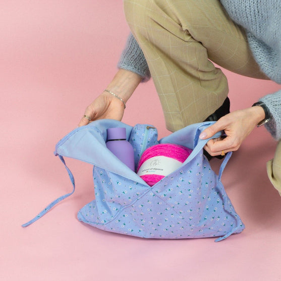 Bolsa Bento - Floral - Hobbii
4