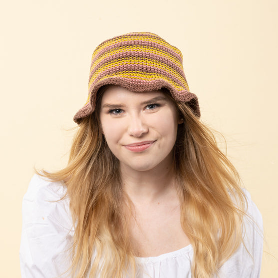 Sopka - Sombrero con ala
6