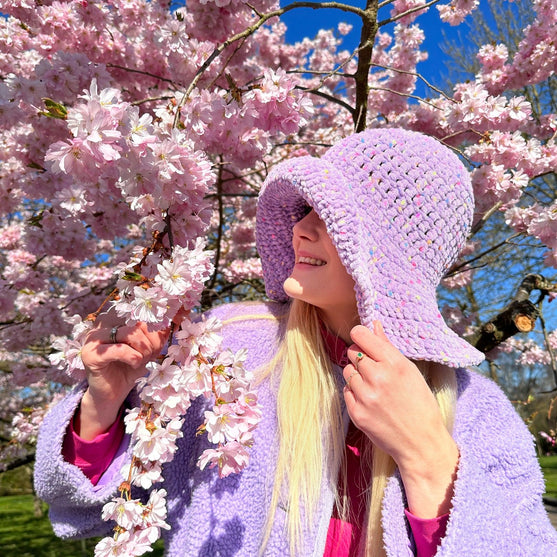 Jazzy Bunny - Sombrero
4