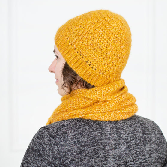 Beehive - Bufanda y gorro
4