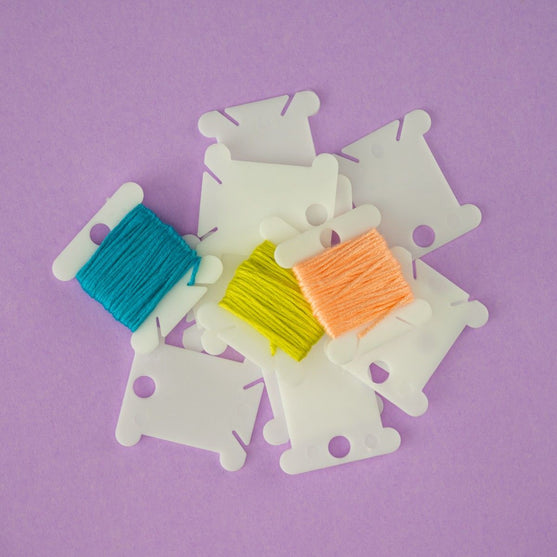 Caja para Hilos de Bordar - Hobbii
5