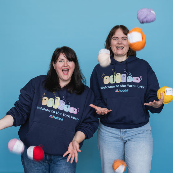 Party Hoodie - Yarniis (Edición Limitada) - Hobbii
2