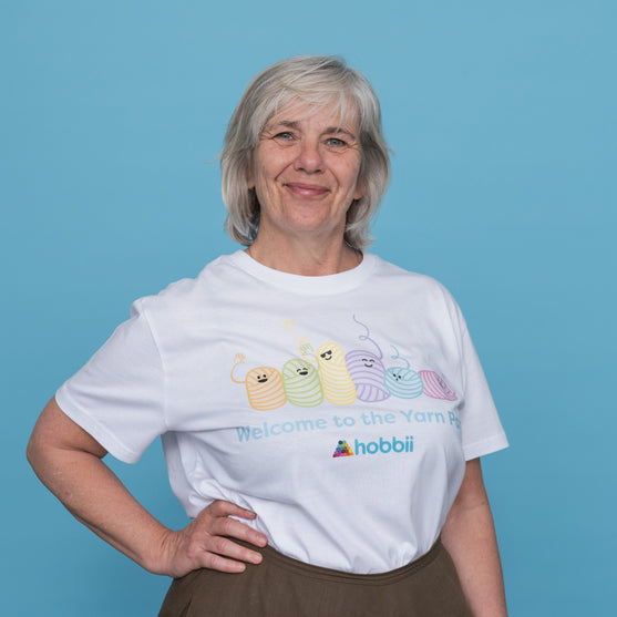 Party T-shirt - Yarniis (Edición Limitada) - Hobbii
2