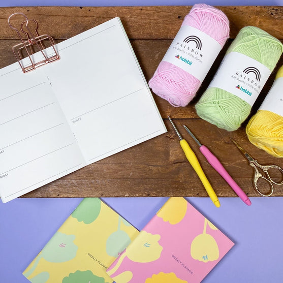 Weekly Planner Book - Flor - Hobbii
4