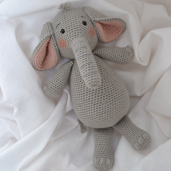 Elliot el Elefante
3