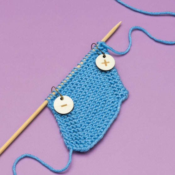 Marcadores para Disminuciones y Aumentos +/- - Hobbii
2