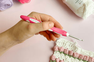 Left-handed? Get a Good Grip on Yarn and Crochet Hook