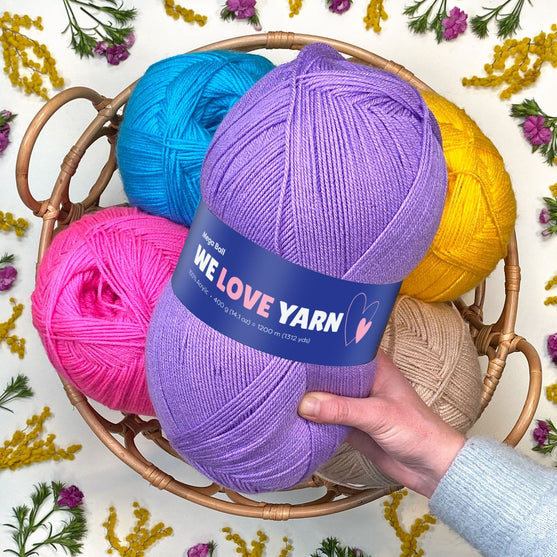 

Mega Ball 400 g - We Love Yarn
3
