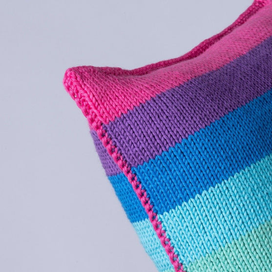 

Ara - Cojín con rayas
2