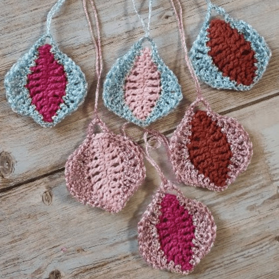 

Glittery Lantern - Ornamento
10