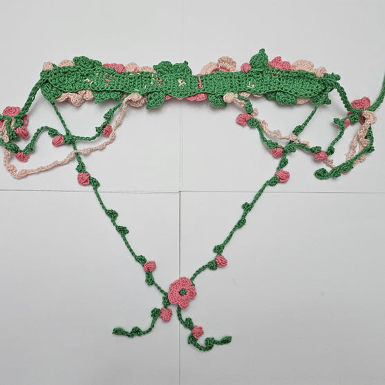 

Garden Fae - Corona de flores
6