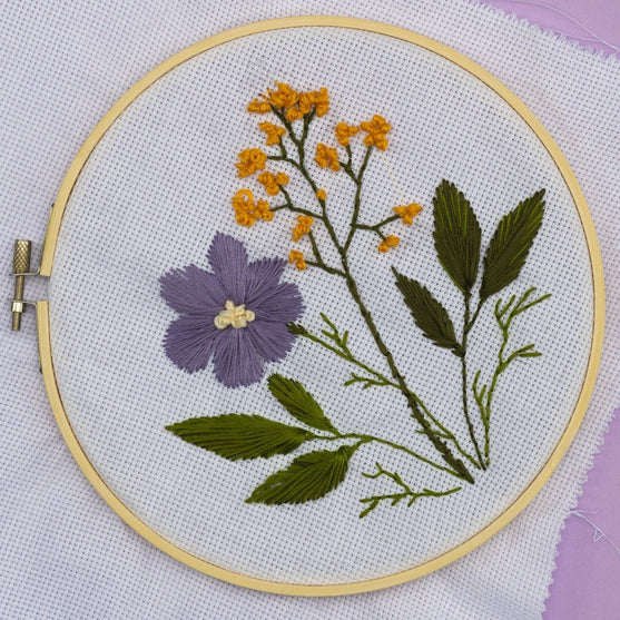 

Aro de bordado con tela - Hobbii
5