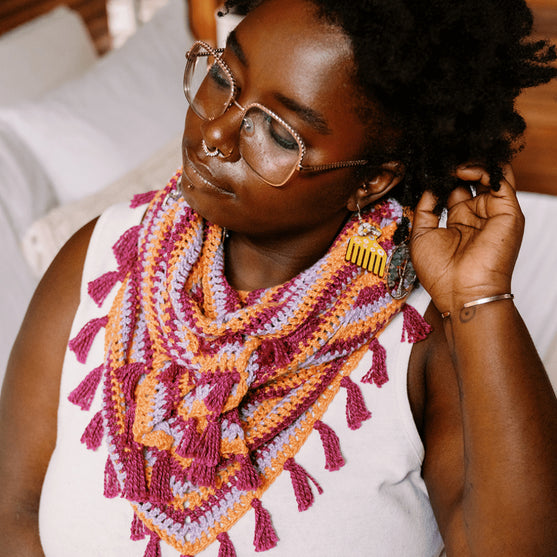 

Confetti Glass - Chal Triangular
1