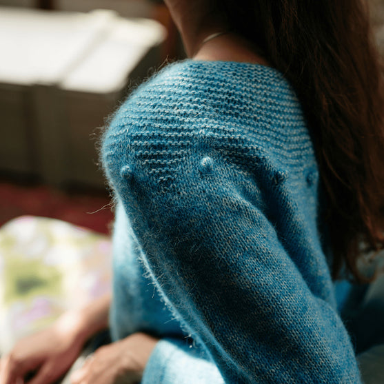 

Adorned Pullover - Suéter con Canesú
4