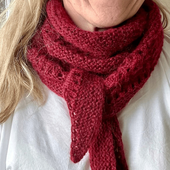 

Lucia Scarf - Chal
6