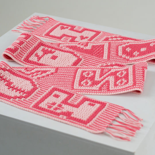 Hooked on You - Bufanda