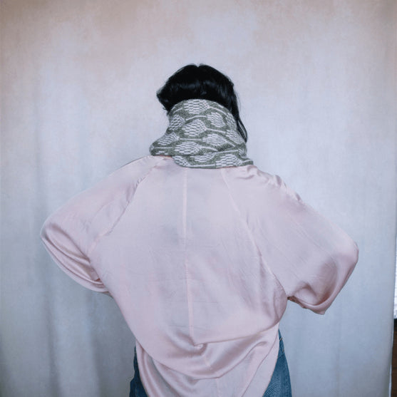 

Biophilia - Cuello de colorwork
3