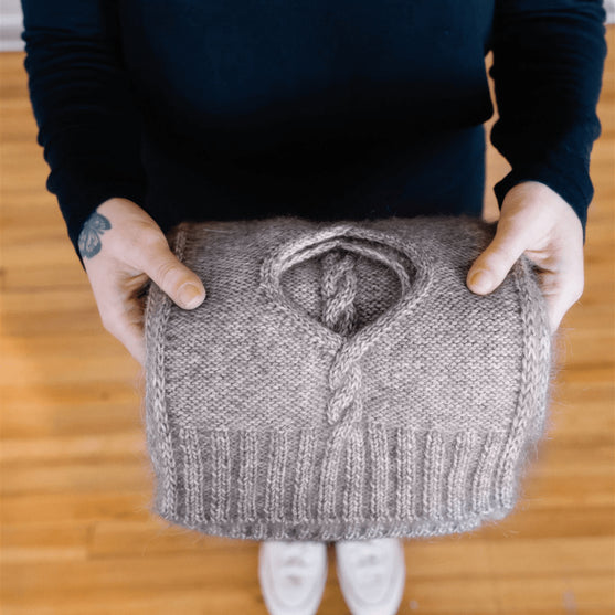 

Isley - Bufanda calada con trenzas
6