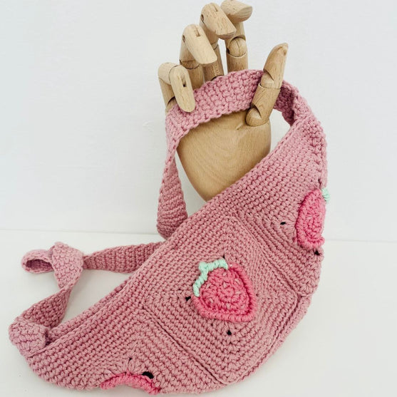 

Strawberry - Riñonera
1