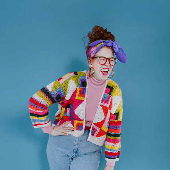 

No Shades of Grey - Cárdigan - Patrón de ganchillo
1