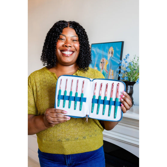 

Juego de ganchillos - Hobbii X TL Yarn Crafts
2