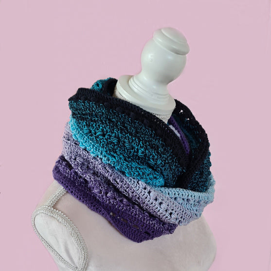 

To the Moon and Back Bufanda
4