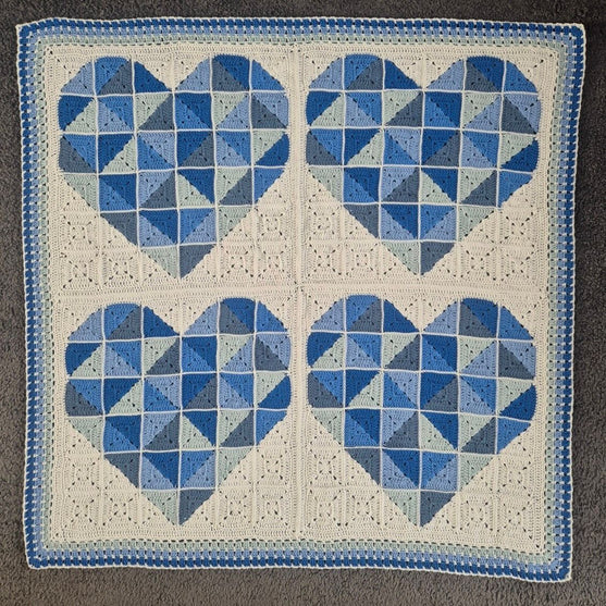 

Love for Squares - Manta
1