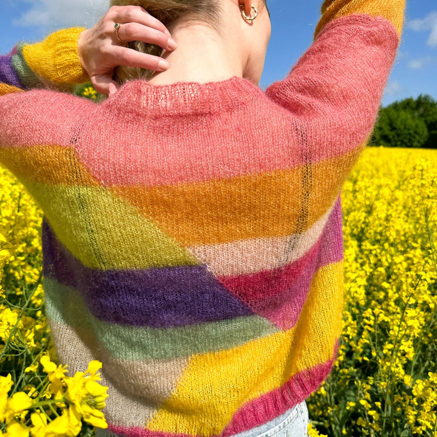 mira-sweater-1-1-picture-sylwia--yellow-field3.jpg