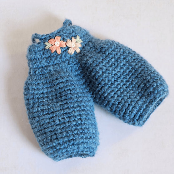 

Zoe la Conejita de Primavera
5