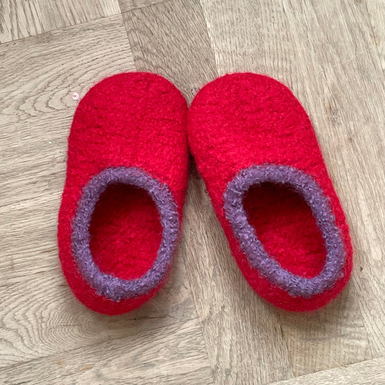

Pantuflas de lana - Pantuflas de fieltro para niños
3