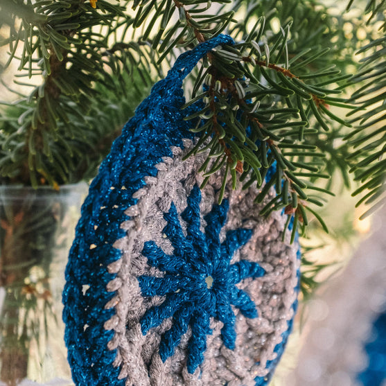 

Shiny Bauble - Ornamento
11
