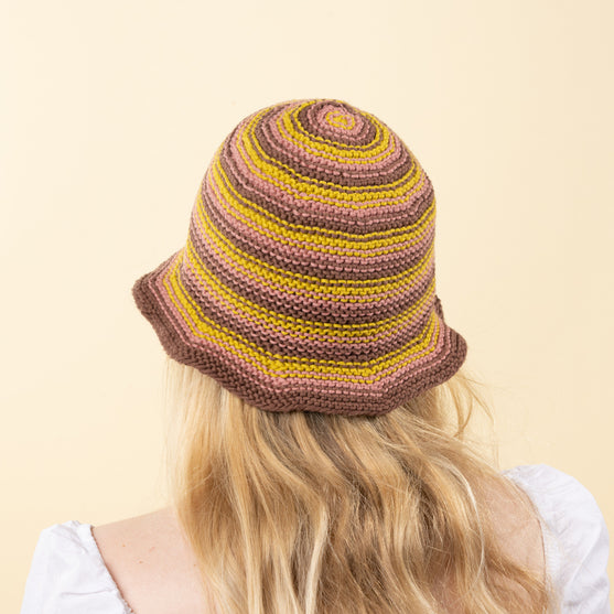 

Sopka - Sombrero con ala
5